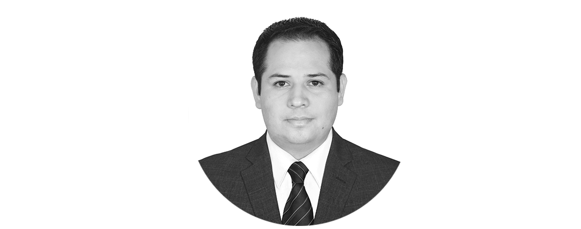 Foto de Dr. Romer Daniel Oyola Guzmán